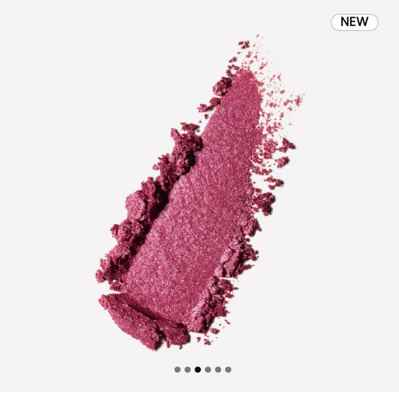 NEW MAC DAZZLE SHADOW EXTREME REFILL IN SHADE CELEBUTANTE - Picture 6 of 9